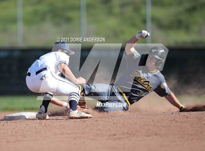 Thumbnail 2 in Del Oro @ Vista del Lago photogallery.
