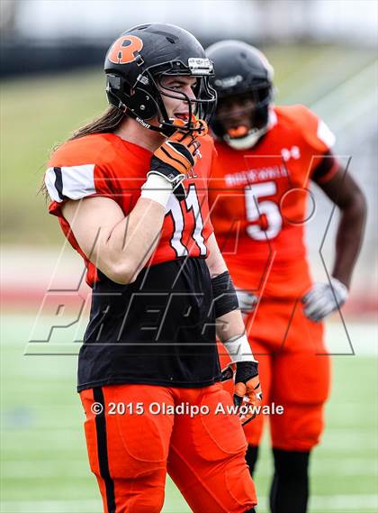Thumbnail 3 in Lee @ Rockwall photogallery.