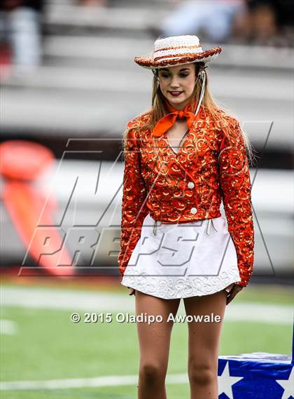 Thumbnail 2 in Lee @ Rockwall photogallery.