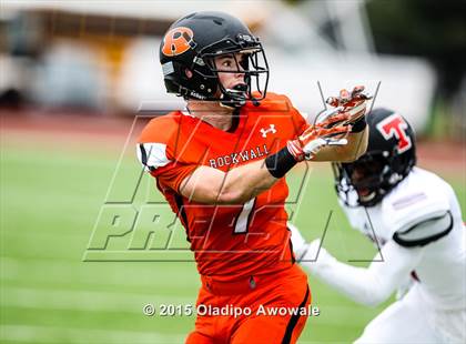 Thumbnail 1 in Lee @ Rockwall photogallery.