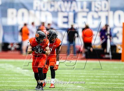 Thumbnail 1 in Lee @ Rockwall photogallery.