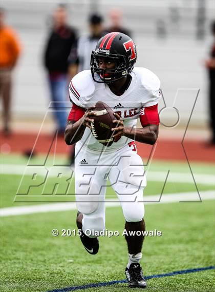 Thumbnail 3 in Lee @ Rockwall photogallery.