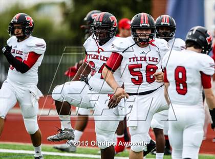 Thumbnail 1 in Lee @ Rockwall photogallery.