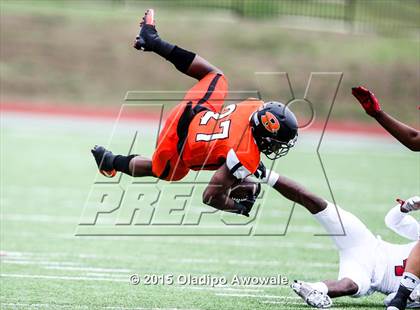 Thumbnail 1 in Lee @ Rockwall photogallery.