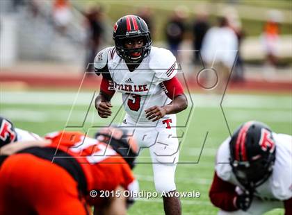 Thumbnail 2 in Lee @ Rockwall photogallery.