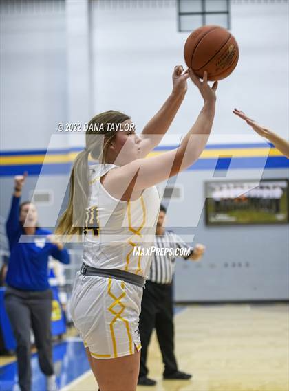 Thumbnail 2 in Cisco vs Windthorst (Region II-2A Bi-District) photogallery.