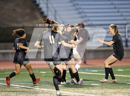 Thumbnail 2 in Mountain View vs. Saint Francis (CIFCCS Open Div. Final) photogallery.
