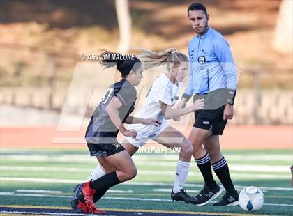 Thumbnail 1 in Mountain View vs. Saint Francis (CIFCCS Open Div. Final) photogallery.