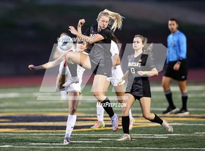 Thumbnail 3 in Mountain View vs. Saint Francis (CIFCCS Open Div. Final) photogallery.