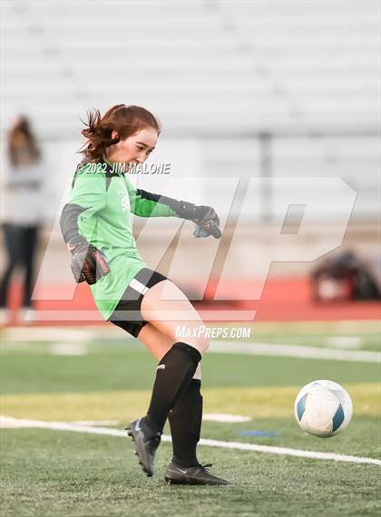 Thumbnail 3 in Mountain View vs. Saint Francis (CIFCCS Open Div. Final) photogallery.