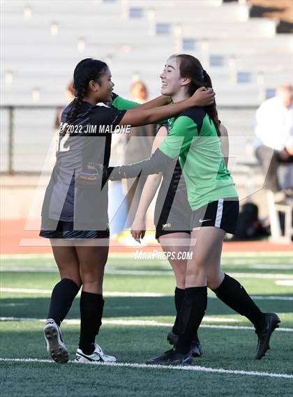 Thumbnail 1 in Mountain View vs. Saint Francis (CIFCCS Open Div. Final) photogallery.