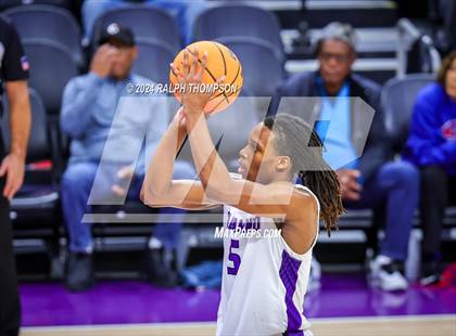 Thumbnail 1 in Christian Brothers vs. Sacramento (CIF SJS D-3 Final) photogallery.