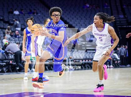 Thumbnail 3 in Christian Brothers vs. Sacramento (CIF SJS D-3 Final) photogallery.