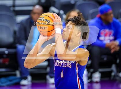 Thumbnail 2 in Christian Brothers vs. Sacramento (CIF SJS D-3 Final) photogallery.