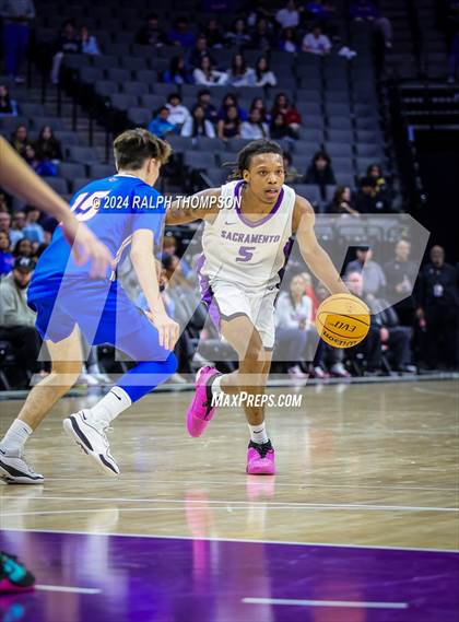 Thumbnail 2 in Christian Brothers vs. Sacramento (CIF SJS D-3 Final) photogallery.