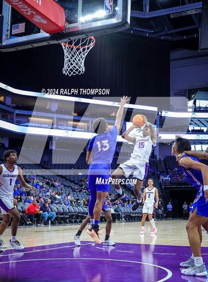 Thumbnail 2 in Christian Brothers vs. Sacramento (CIF SJS D-3 Final) photogallery.