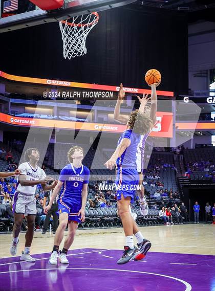 Thumbnail 3 in Christian Brothers vs. Sacramento (CIF SJS D-3 Final) photogallery.