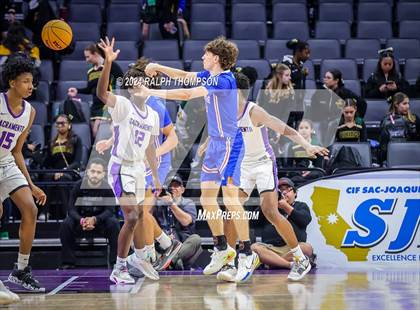 Thumbnail 3 in Christian Brothers vs. Sacramento (CIF SJS D-3 Final) photogallery.