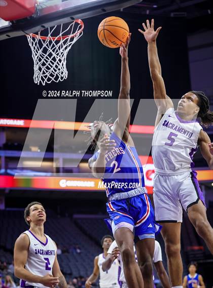 Thumbnail 3 in Christian Brothers vs. Sacramento (CIF SJS D-3 Final) photogallery.