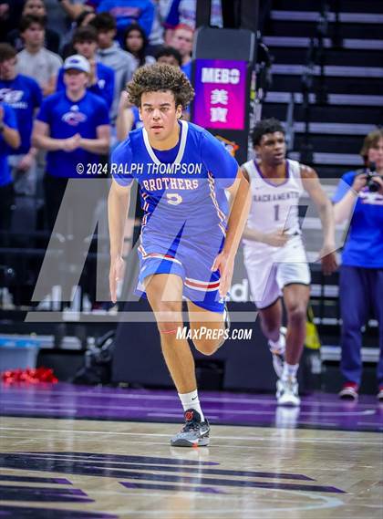 Thumbnail 2 in Christian Brothers vs. Sacramento (CIF SJS D-3 Final) photogallery.