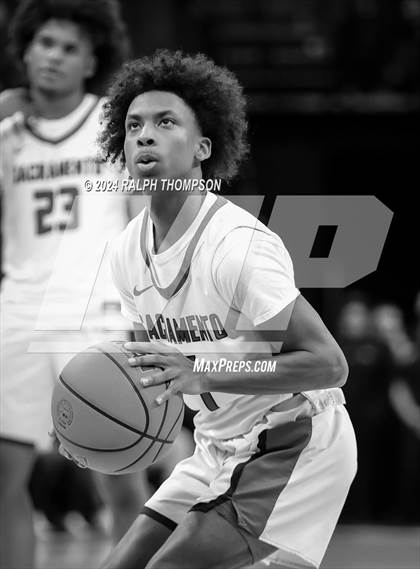 Thumbnail 2 in Christian Brothers vs. Sacramento (CIF SJS D-3 Final) photogallery.