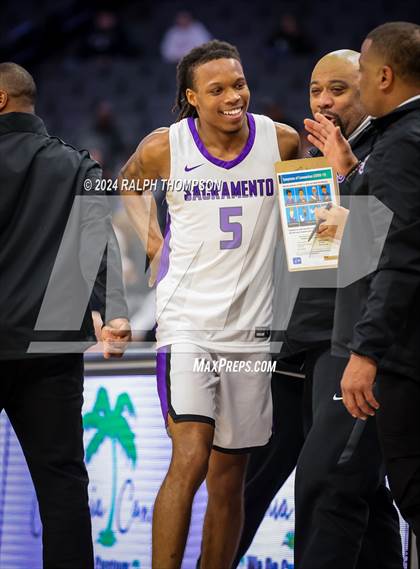 Thumbnail 3 in Christian Brothers vs. Sacramento (CIF SJS D-3 Final) photogallery.