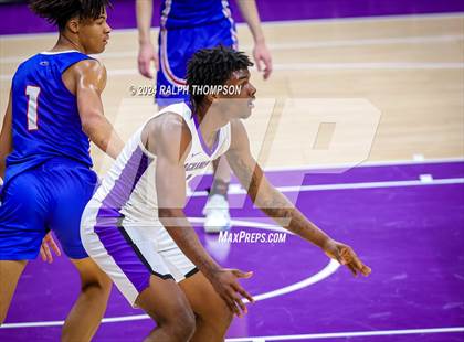 Thumbnail 2 in Christian Brothers vs. Sacramento (CIF SJS D-3 Final) photogallery.