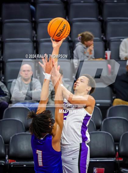 Thumbnail 3 in Christian Brothers vs. Sacramento (CIF SJS D-3 Final) photogallery.
