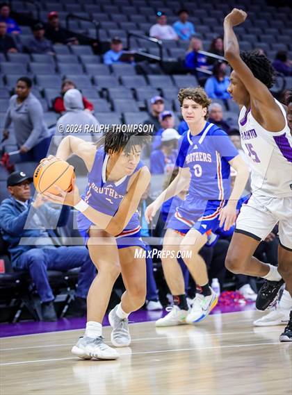 Thumbnail 1 in Christian Brothers vs. Sacramento (CIF SJS D-3 Final) photogallery.