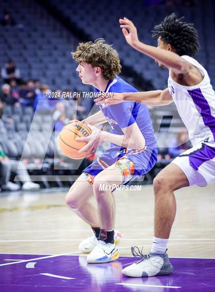 Thumbnail 2 in Christian Brothers vs. Sacramento (CIF SJS D-3 Final) photogallery.
