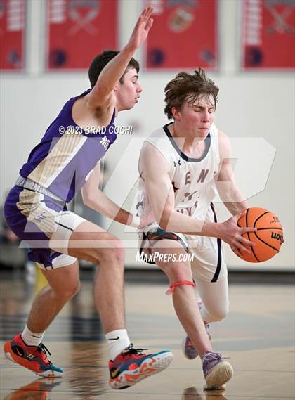 Thumbnail 1 in Kent Denver vs. Holy Family photogallery.