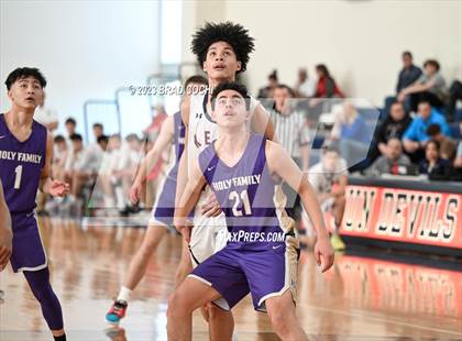 Thumbnail 3 in Kent Denver vs. Holy Family photogallery.