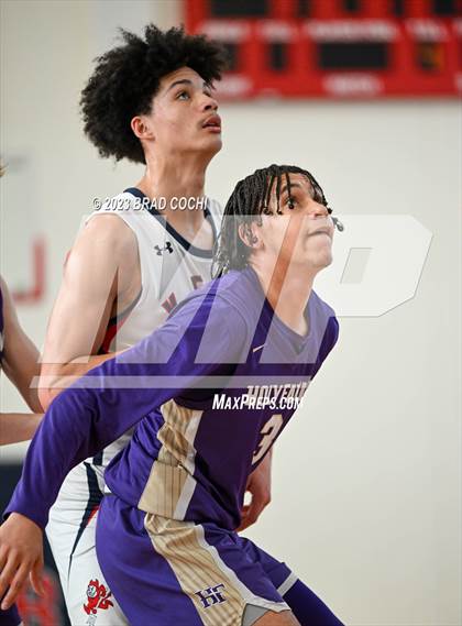 Thumbnail 2 in Kent Denver vs. Holy Family photogallery.