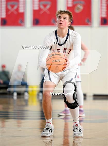 Thumbnail 1 in Kent Denver vs. Holy Family photogallery.