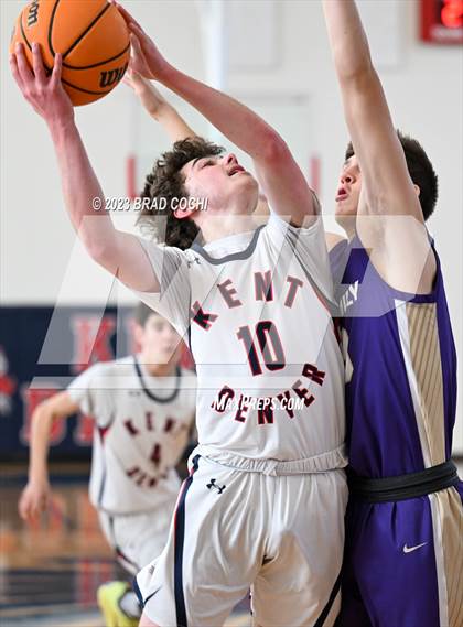 Thumbnail 2 in Kent Denver vs. Holy Family photogallery.