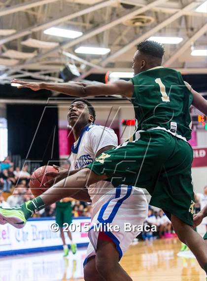 Thumbnail 1 in Kinston vs. Trenton Catholic Academy (Spalding HoopHall Classic) photogallery.