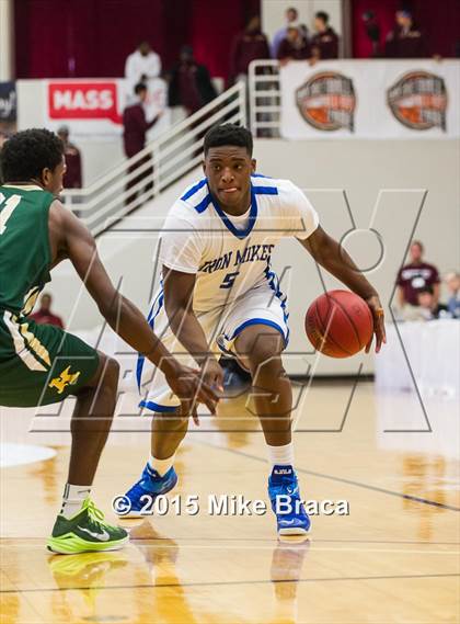 Thumbnail 1 in Kinston vs. Trenton Catholic Academy (Spalding HoopHall Classic) photogallery.
