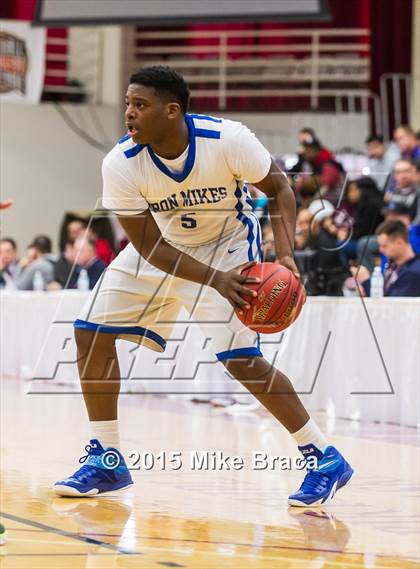 Thumbnail 2 in Kinston vs. Trenton Catholic Academy (Spalding HoopHall Classic) photogallery.