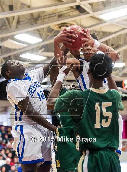 Thumbnail 2 in Kinston vs. Trenton Catholic Academy (Spalding HoopHall Classic) photogallery.