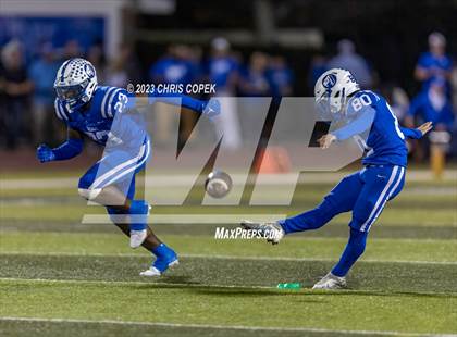 Thumbnail 1 in Tampa Catholic @ Jesuit photogallery.