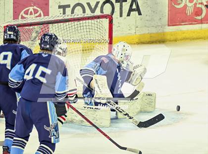 Thumbnail 3 in Denver East vs. Ralston Valley (CHSAA 5A State Semifinal Game) photogallery.