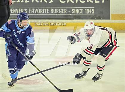 Thumbnail 3 in Denver East vs. Ralston Valley (CHSAA 5A State Semifinal Game) photogallery.