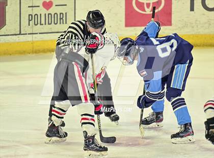 Thumbnail 3 in Denver East vs. Ralston Valley (CHSAA 5A State Semifinal Game) photogallery.