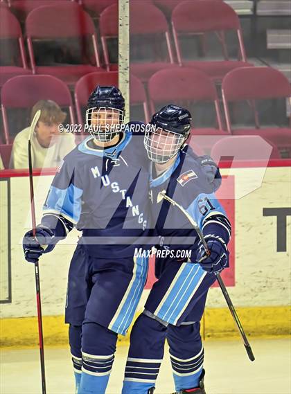 Thumbnail 2 in Denver East vs. Ralston Valley (CHSAA 5A State Semifinal Game) photogallery.