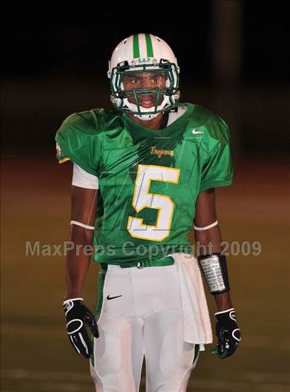 Thumbnail 1 in Guyer @ Smith photogallery.