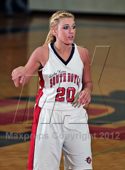 Thumbnail 2 in Carter @ South-Doyle photogallery.