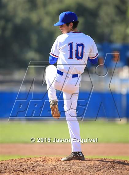 Thumbnail 1 in Charter Oak @ Los Altos photogallery.