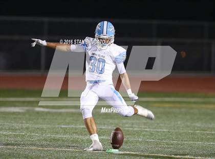 Thumbnail 2 in Beckman vs Corona del Mar photogallery.