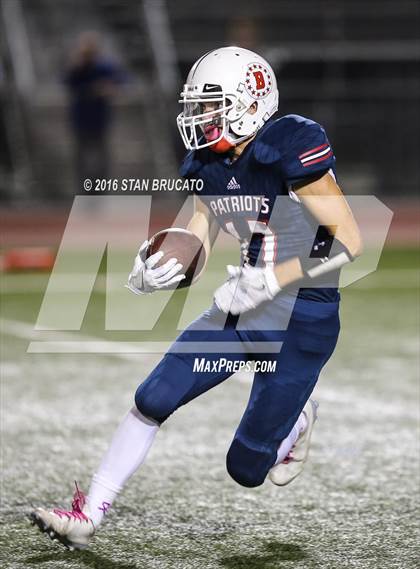 Thumbnail 3 in Beckman vs Corona del Mar photogallery.
