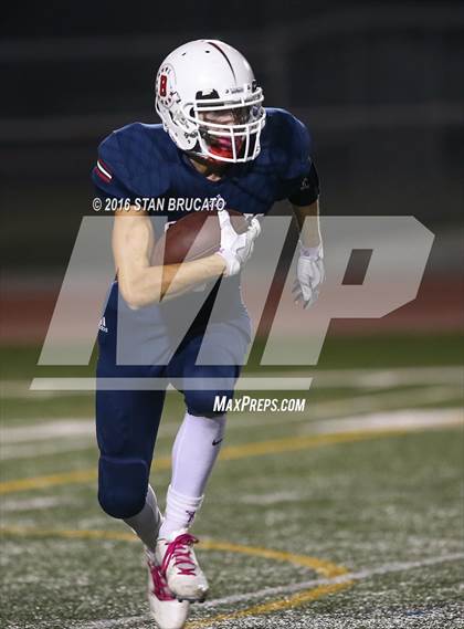 Thumbnail 3 in Beckman vs Corona del Mar photogallery.